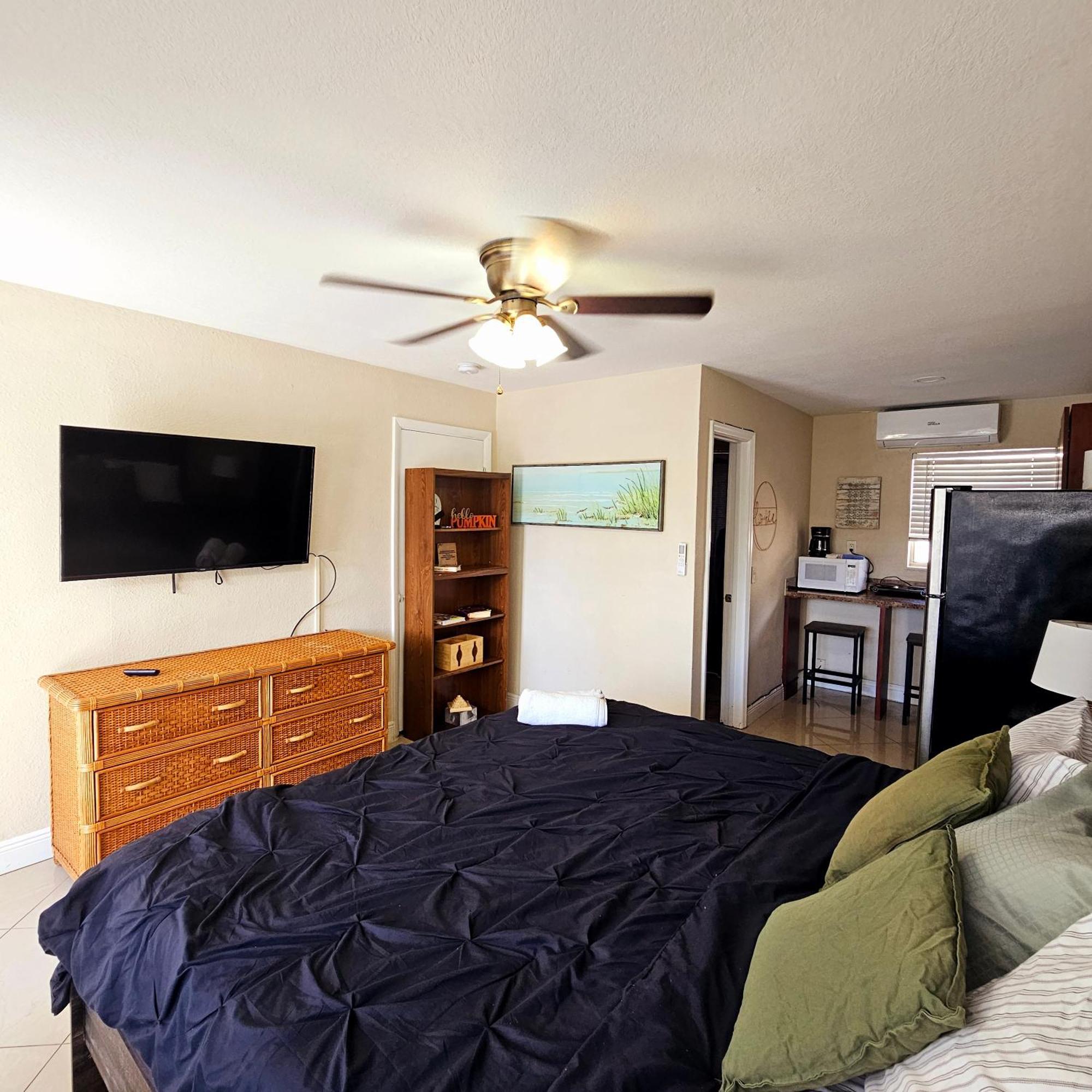 Equipped House W Pool & Patios, Near The Beaches, Prime Location- Ideal For Small Families, Coastal Haven Fort Lauderdale Exteriör bild