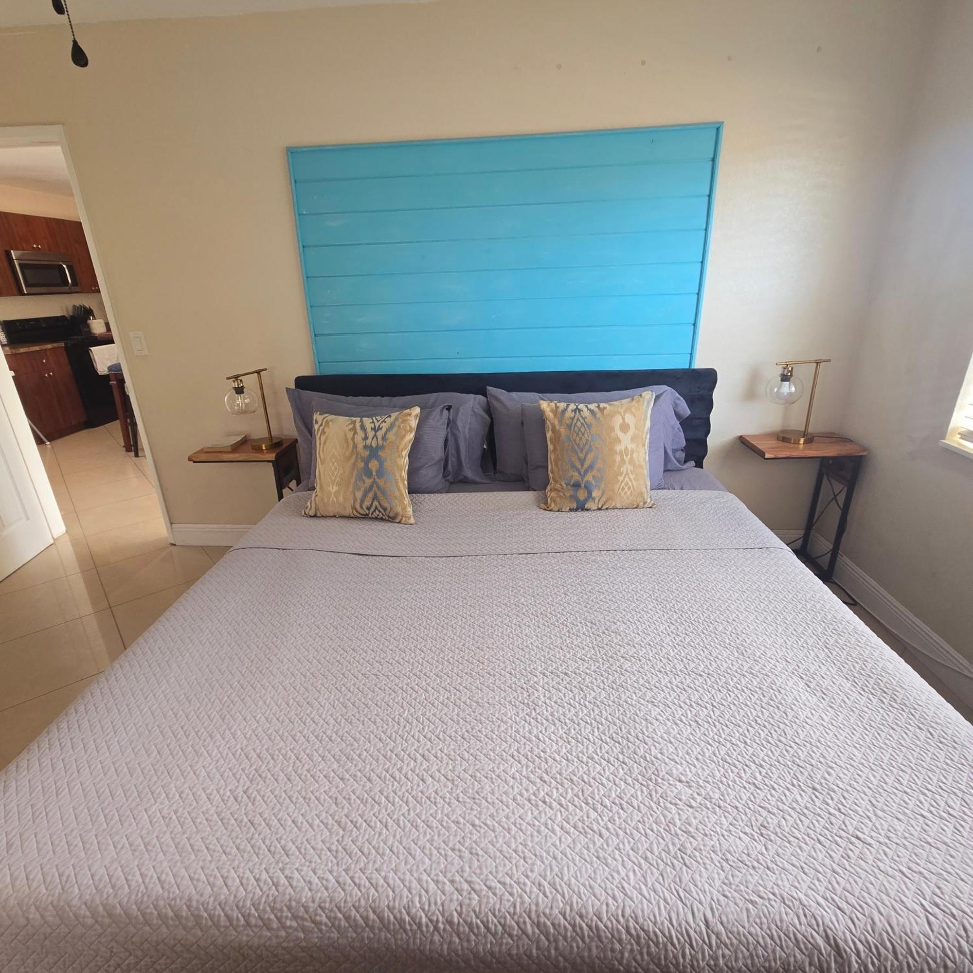 Equipped House W Pool & Patios, Near The Beaches, Prime Location- Ideal For Small Families, Coastal Haven Fort Lauderdale Exteriör bild