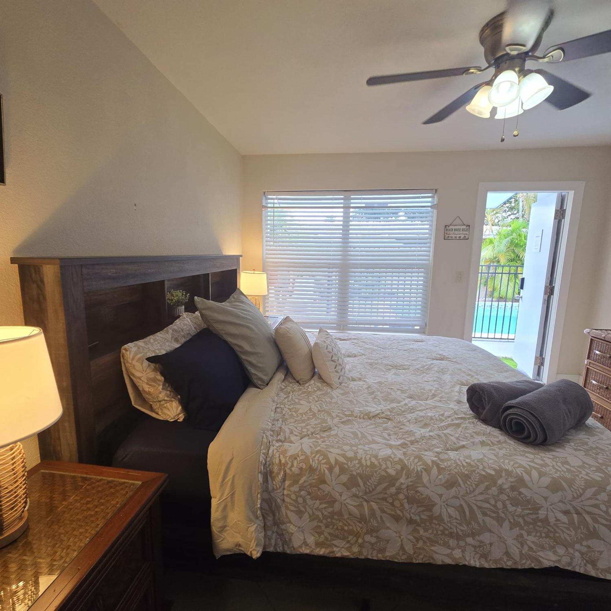Equipped House W Pool & Patios, Near The Beaches, Prime Location- Ideal For Small Families, Coastal Haven Fort Lauderdale Exteriör bild